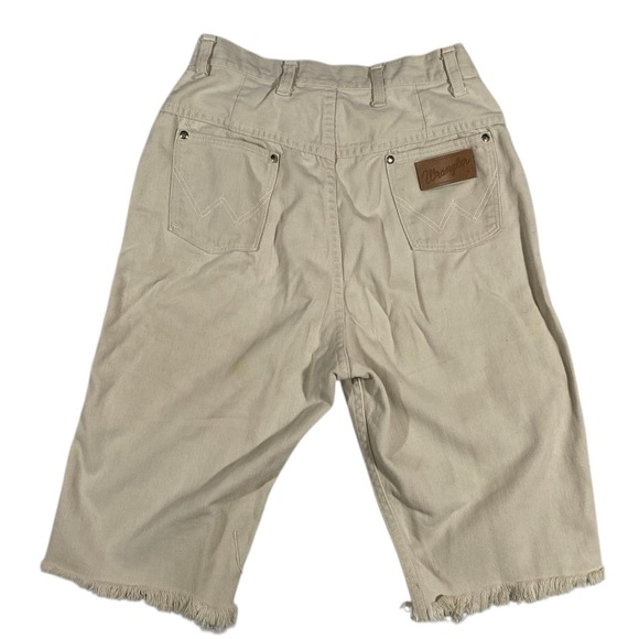 Wrangler Pants - Women’s 28” Waist Vintage Wrangler‎ Bermuda Cropped Denim Shorts – Khaki